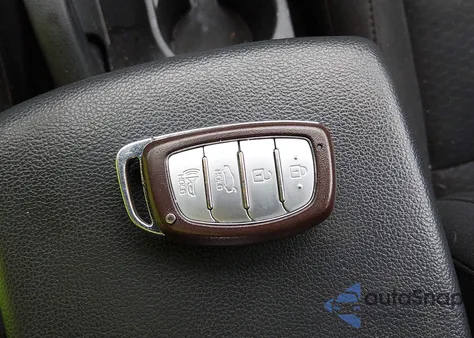 2019 Hyundai Elantra Value Edition из США, поврежденный, VIN 5NPD84LF7KH480822